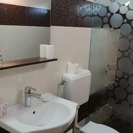 Orange House منزل للإقامة