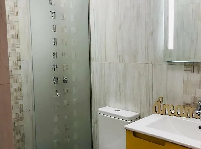 Séjour chez l'habitant Orange House *