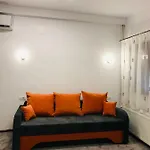 Orange House كونستانتا
