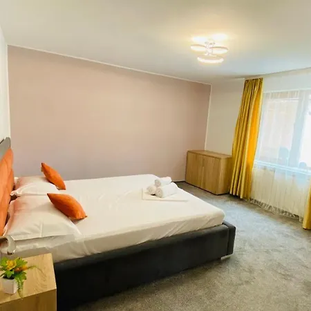 Ubytování v soukromí Orange House *