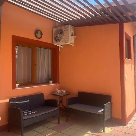Rum i privatbostad Orange House Constanţa