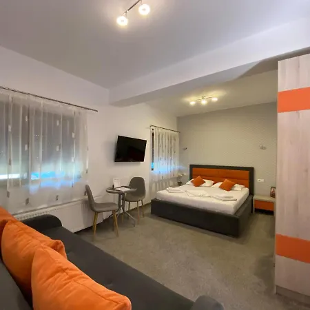 Orange House Pansiyon *