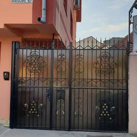 Orange House *