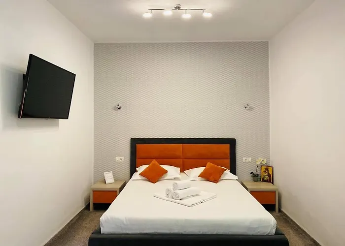 ホームステイ Orange House